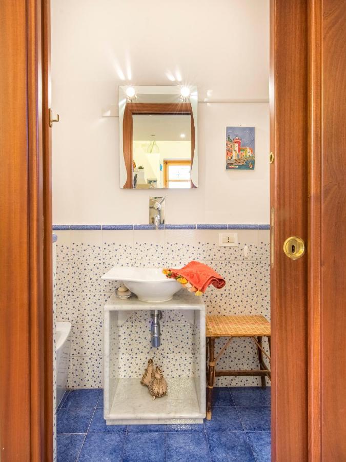 La Casa Di Sara A Mondello Lägenhet Exteriör bild